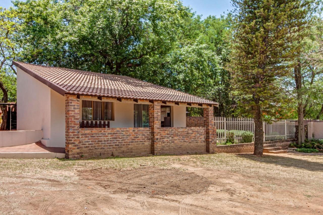 Dalberry Guest House Йоганнесбурґ Екстер'єр фото